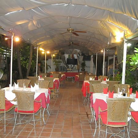 Valentino Restaurant & Guesthouse Pattaya Exterior foto